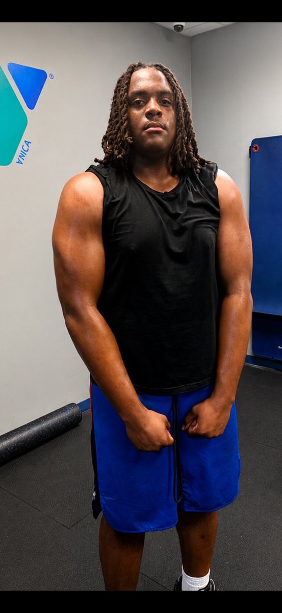 gfrank2199's tweet photo. A name to know!!! 6’4 296 C/O28 @Uriah_Benefield  Huge Tackle Ware County big strong kid with a huge upside. @RecruitGeorgia @PrepRedzoneGA @SPORTSWITHTAY @LM_Sports_Media @RustyMansell_ @247recruiting @RecruitNE_GA https://t.co/O45ri8zrRf