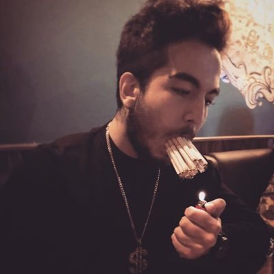 FatherDegilim's tweet photo. “ Abi lise hayatı neydi ya deli gibi özledim aq ” 

yaşadıgı lise hayatı ✍️👇 https://t.co/NExoXIBoRa