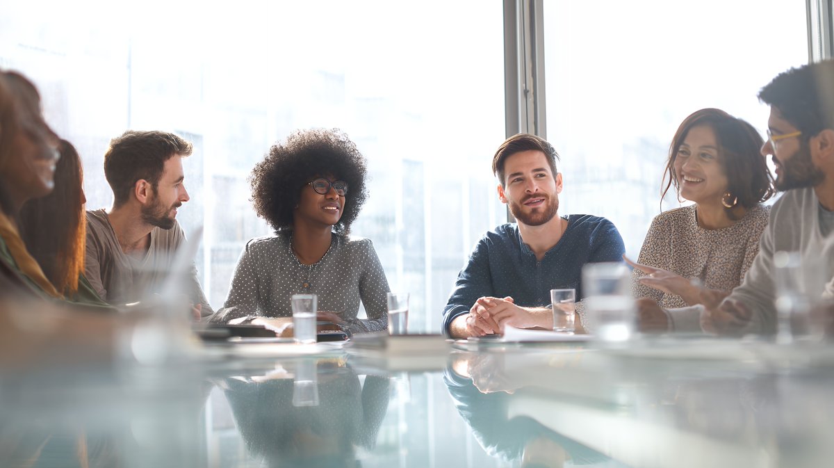 annettefranz's tweet photo. Mission Culture vs. Trench Culture: Bridging the Gap Between What We Say and How We Work - CX Journey™ https://t.co/EmeyIIOjpg It’s common to have both cultures, but it’s dangerous to leave them disconnected. Coexistence isn’t the goal. Alignment is. https://t.co/QA2DYHsYNY