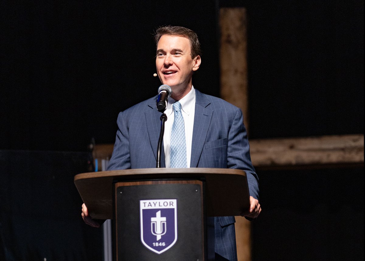 tayloru's tweet photo. We’re so glad to be together for the first Chapel of the year!

#tayloruniversity #tayloru #tulifetothefull https://t.co/LrQpP4eZFB