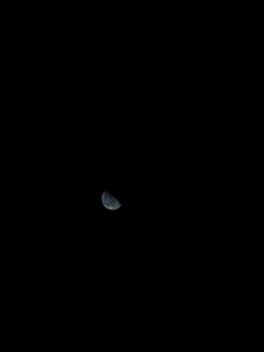 SarakAlhussain's tweet photo. 🌗♥️ https://t.co/6mtKHRTKYk