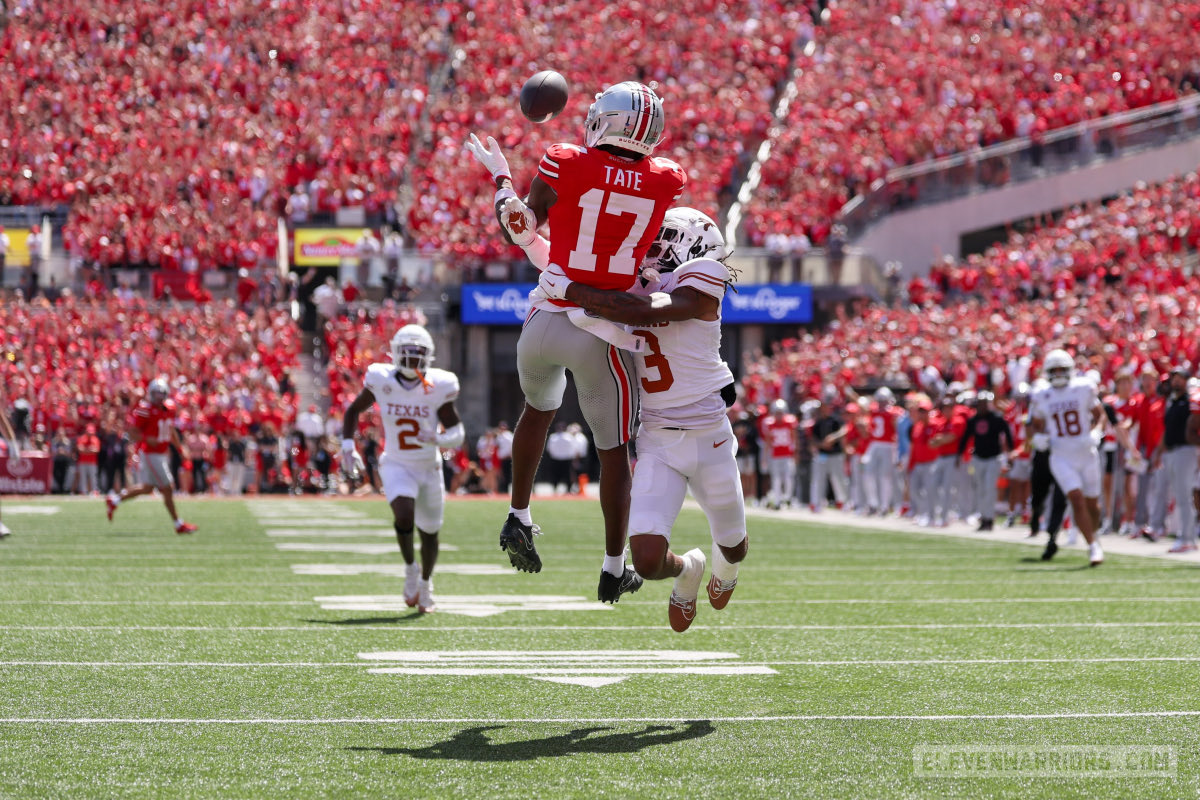 BuckeyeBat's tweet photo. I need this 3-0 sweep vs Texas like I need water 🌰 https://t.co/PapVpri6lg