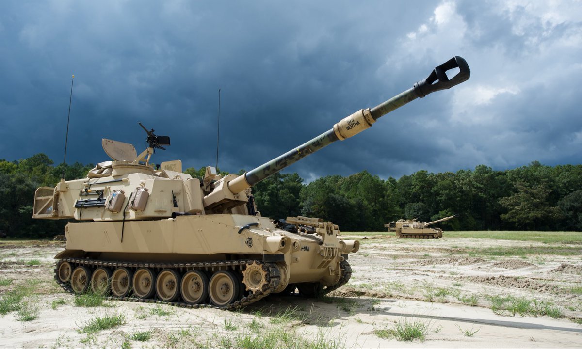 Joacoooooop's tweet photo. Que nos impide comprar 36 Obuses M109A5?

Pedidos desde la reserva de la US Army.

Yo no veo los Atmos 2000 pasando 2030. https://t.co/GadwceG0fB