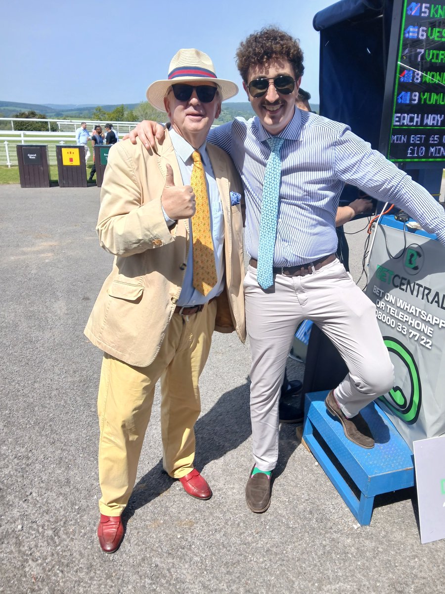 Thebullet1962's tweet photo. @lux_bet_uk @badbadge24 @LeopardstownRC Please note Santoni hand-made shoes for myself RRP €1200 from all classy Milan shoe emporiums. Eoghan, RRP £17.50 Primark " Virgin Wear"  polyester slip ons. At least his tie is the correct length. Bon chance Michael https://t.co/efkPV7pOaJ