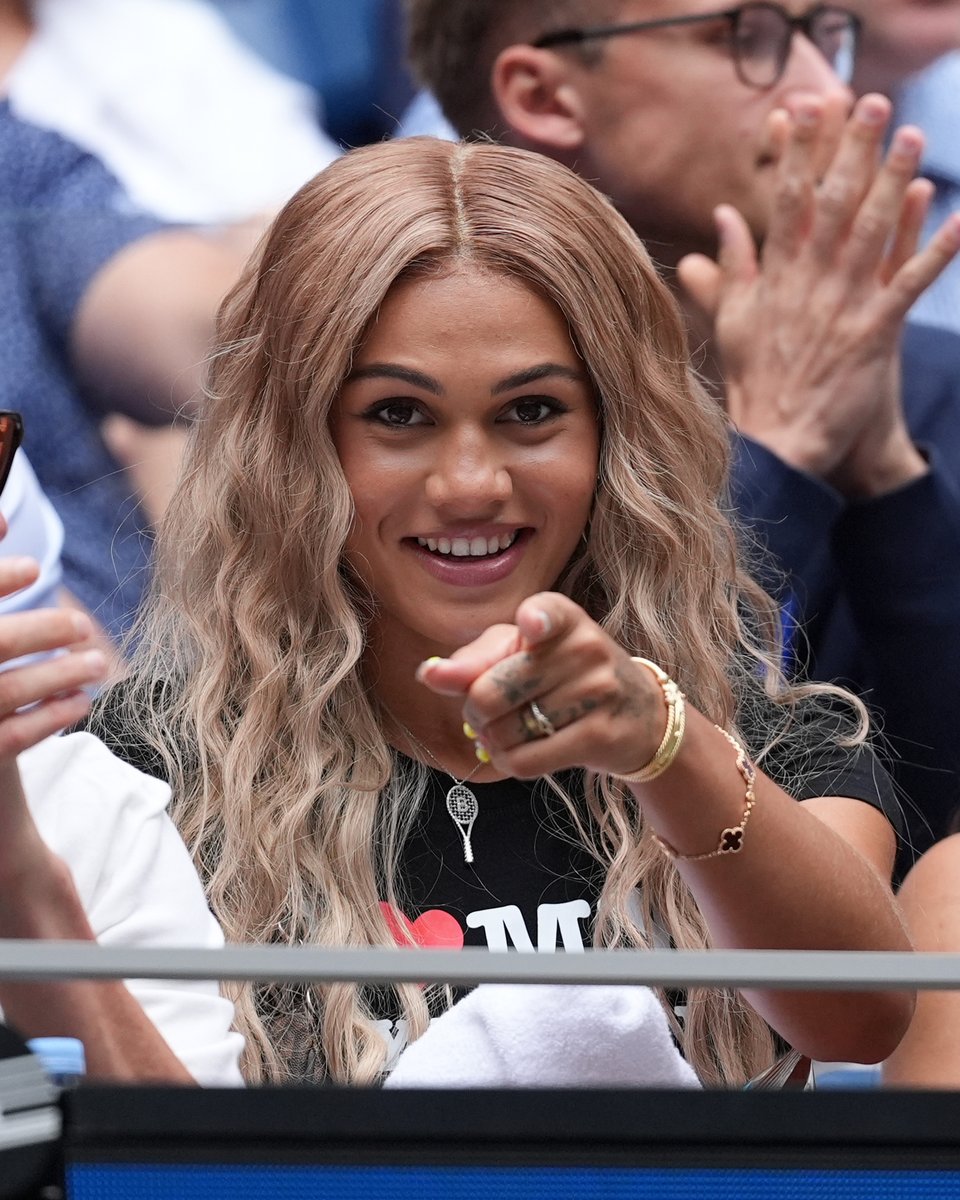 brfootball's tweet photo. Trinity Rodman catching some U.S. Open action 🎾 https://t.co/q1XnuHxVpe