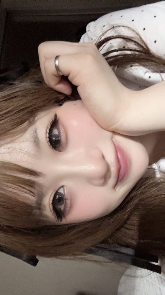 1tyina3's tweet photo. 可愛いって言ってもらってご機嫌さん^^
眉毛ないけど！！！

 #大阪  #自撮り界隈  #いいね返し https://t.co/xfaaUYdXRm