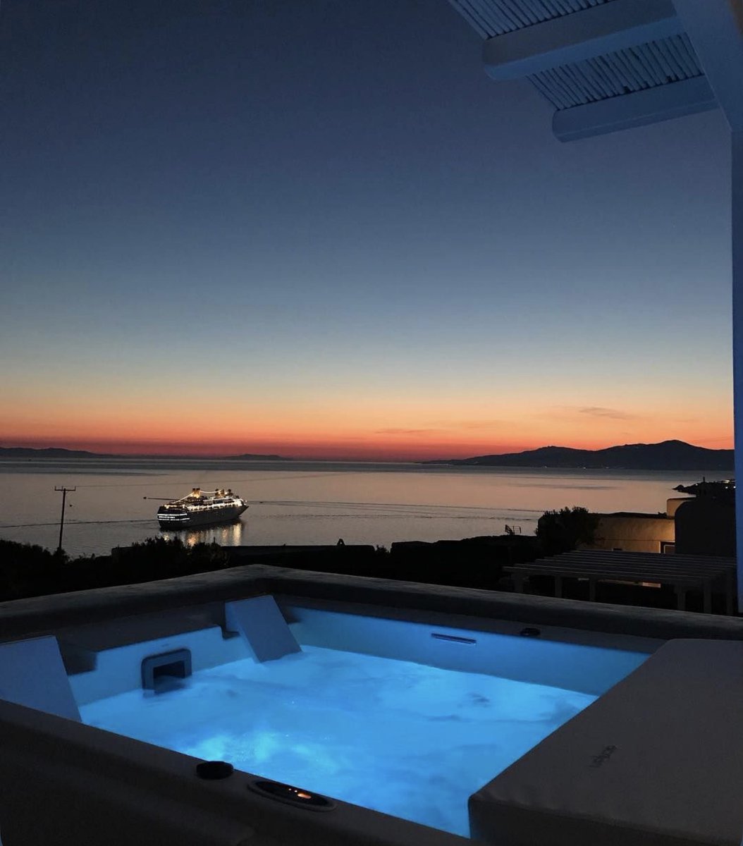 W0rld2026's tweet photo. Mykonos, Greece 🇬🇷 https://t.co/Q9NWLr0AMw