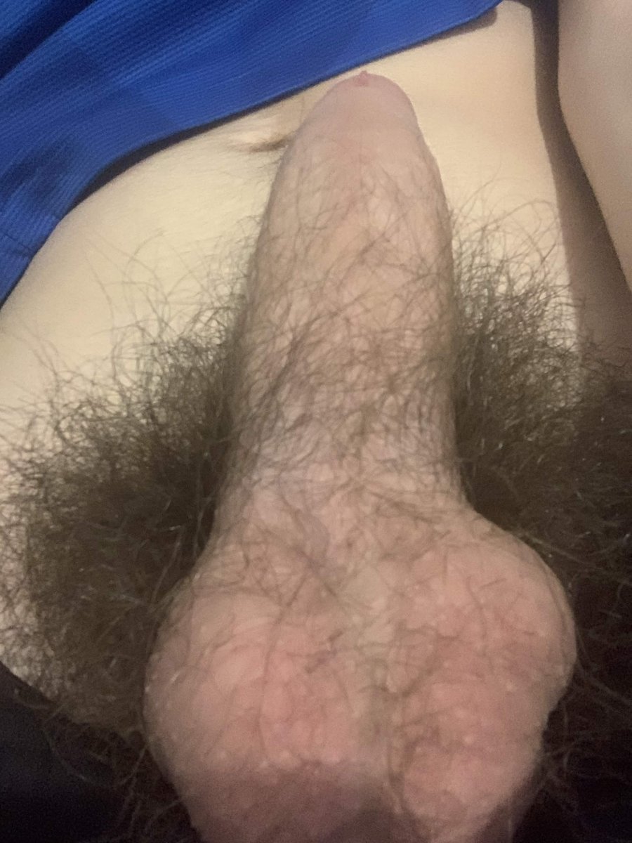 Fellsansa's tweet photo. I wish i girl would step on these balls and crush them #ballbusting https://t.co/pla0uY6FyA