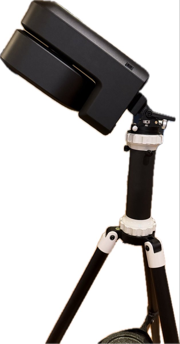 CosmosFromYard's tweet photo. Not 100% sure if it’s the absolute best setup out there, but I liked pairing the Move Shoot Move wedge with the Sky-Watcher Star Adventurer equatorial base enough that I bought a second unit for my Seestar Pro.

I have the official Seestar fluid head, but I really wanted the fine-tuning capabilities that an EQ wedge gives you for precise polar alignment. Honestly, you can pull off solid results with either approach, but if you go the wedge route, you’ll definitely need a mini pier or spacer to give the telescope body enough clearance.