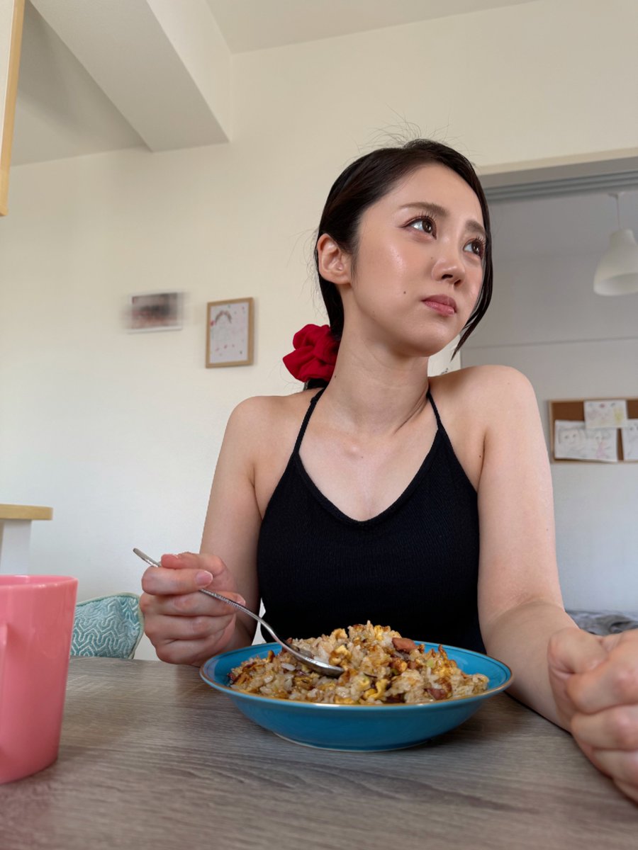 kitakyuichika's tweet photo. 朝っぱらからこんながっつりチャーハン作って食べてる女、他にいますかっていねーか、はは https://t.co/GRntHFq5MA