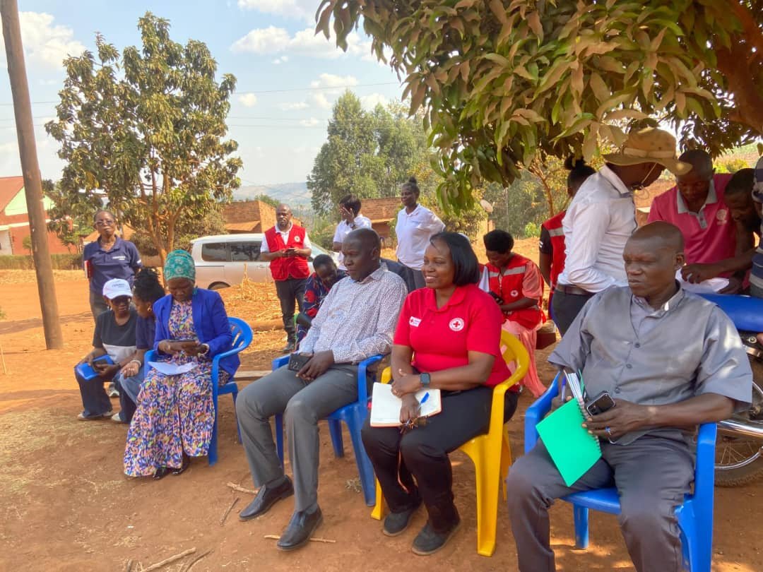 UgandaRedCross's tweet photo. 🌍🤝 Learning Across Communities, Building Stronger Futures.

What happens when communities learn from one another?

Under the #CONNECTProject , the Uganda Red Cross Society (URCS), in partnership with @MbararaUST is bringing together community leaders and partners from Bidi Bidi Refugee Settlement in Yumbe and Nakivale Refugee Settlement in Isingiro for a peer-to-peer learning exchange.

The exchange brings together Community Advisory Board members, district leaders, religious leaders and partners to share experiences, identify what works, and explore how successful community-led approaches can be adapted across different contexts.

Officially flagged off by the @OPMUganda (OPM) Commandant, participants have visited communities in Nakivale, including Kasasa B Village, Base Camp and Katooma Village in Rugaaga Sub-county, engaging directly with communities and learning from their experiences.

The discussions are focusing on practical approaches to caregiver-adolescent communication on sexual and reproductive health, community engagement, accountability and safeguarding.

For URCS and @MbararaUST , this is more than an exchange visit. It is an investment in stronger community systems and local leadership, —creating space for communities to share knowledge, strengthen accountability, build partnerships and shape solutions that respond to their realities.

By connecting communities across refugee settlements, we are turning local knowledge into shared learning and shared learning into stronger action for safer, healthier and more supportive environments for adolescents and families.

#LeavingNoOneBehind
 #CONNECTProject