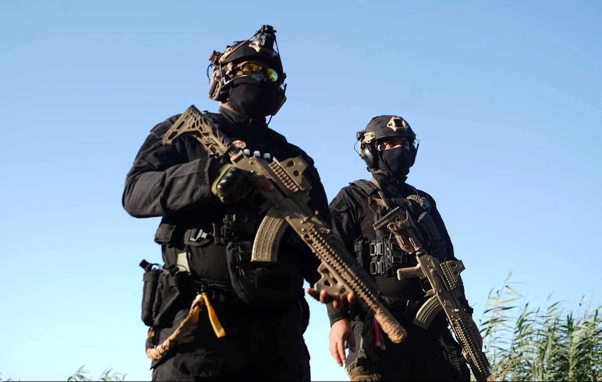 Ashtar313_'s tweet photo. تضحيات الحشد الشعبي وفصائل المقاومة هي التي صانت أرض العراق وحفظت كرامة أبنائه عندما تكالبت الأزمات. من يحاول التقليل من هذه الدماء الزكاة إرضاءً لأجندات خارجية أو بوحي من السياسات أمريكية، يغفل عن حقيقة أن الأوطان لا تبنيها السفارات، بل يبنيها ويحميها دماء الشهداء وصمود الأبطال. https://t.co/Zg0ViFTshC