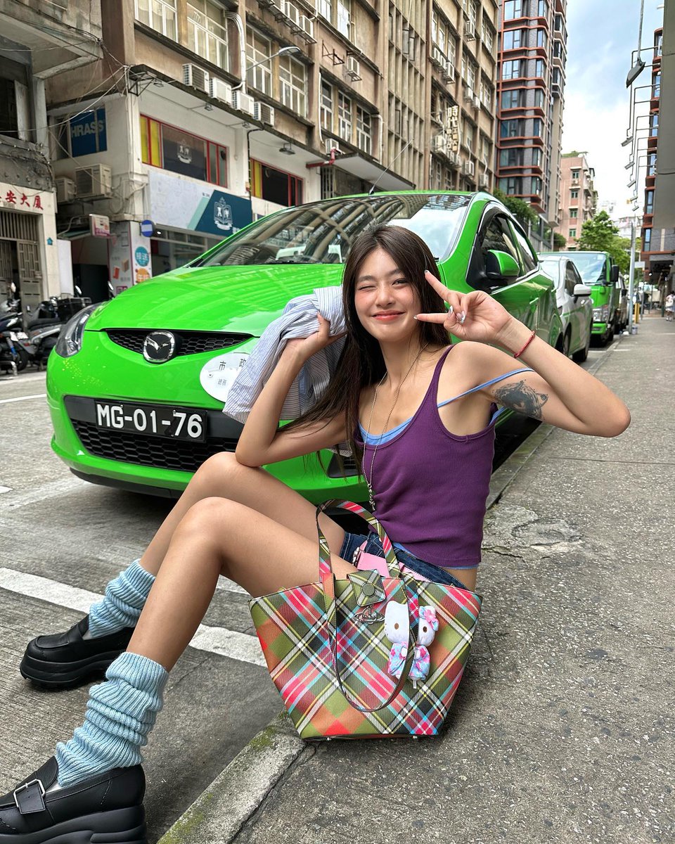 VillamilCarolay's tweet photo. Top of the morning! 🚀 You should know that the world is a better place with you in it—go shine today! 🌟
ZTmJ https://t.co/YDZcdQ4k56