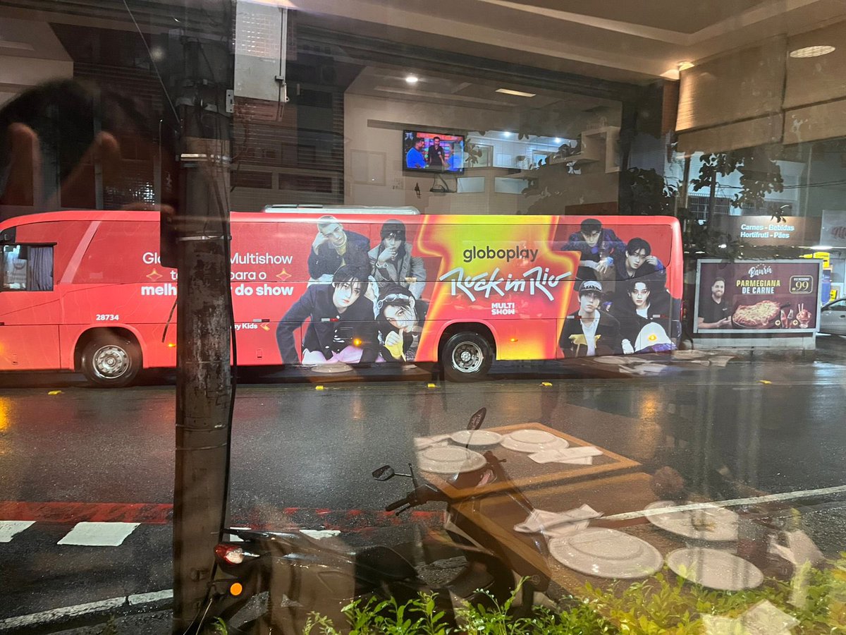 nishiIuv's tweet photo. stray kids o rio de janeiro é de vocês https://t.co/jJwZXaNLZN