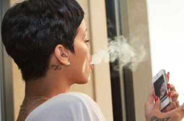 allenauroraa's tweet photo. i i i just wanna smoke a liddle https://t.co/0DGyvxG5w1