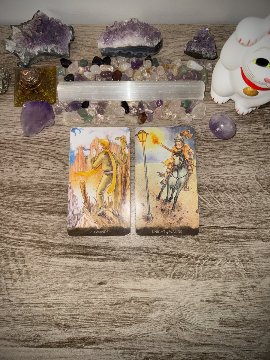 raftarot's tweet photo. ♋︎ câncer em setembro ⋆˙

setembro vai te trazer bastante ambição e ânimo pra concretizar planos incríveis, só vai com calma e não deixe as inseguranças no meio do caminho te atrapalharem. tem bastante energia de progresso por aqui, principalmente em relação à planos que você já deu uns passinhos... vai perceber as coisas acelerando cada vez mais e o resultado tende a ser maravilhoso. é mês de movimento, aproveite a criatividade e ambição pra prosseguir com ideias, pois os frutos serão maravilhosos.

𓂃𓈒𓏸

⋆˙RELACIONAMENTO: caminhem juntos e as coisas serão maravilhosas, só cuidado pra não dar um passo maior do que a perna quando a outra pessoa mal tá conseguindo te acompanhar. o conselho é sobre comunicação e caminhar no mesmo ritmo. ótimo momento pra fazer planos também.

⋆˙SOLTEIROS(AS): você irá atrair alguém legal pra viver bons momentos, só será necessário equilibrar o ritmo que ambos estão caminhando, e pra isso é preciso se comunicar de forma clara desde o início pra que suas intenções fiquem transparentes. você sabe o que quer, não desvie da rota ao se manter do lado de alguém que não tá alinhado à isso.

⋆˙PROFISSIONAL: bons planos com ótimo progresso, boas ideias caminhando muito bem. seus passos estão até com mais desempenho do que o normal. é momento de se planejar e logo em seguida colocar os planos em prática.