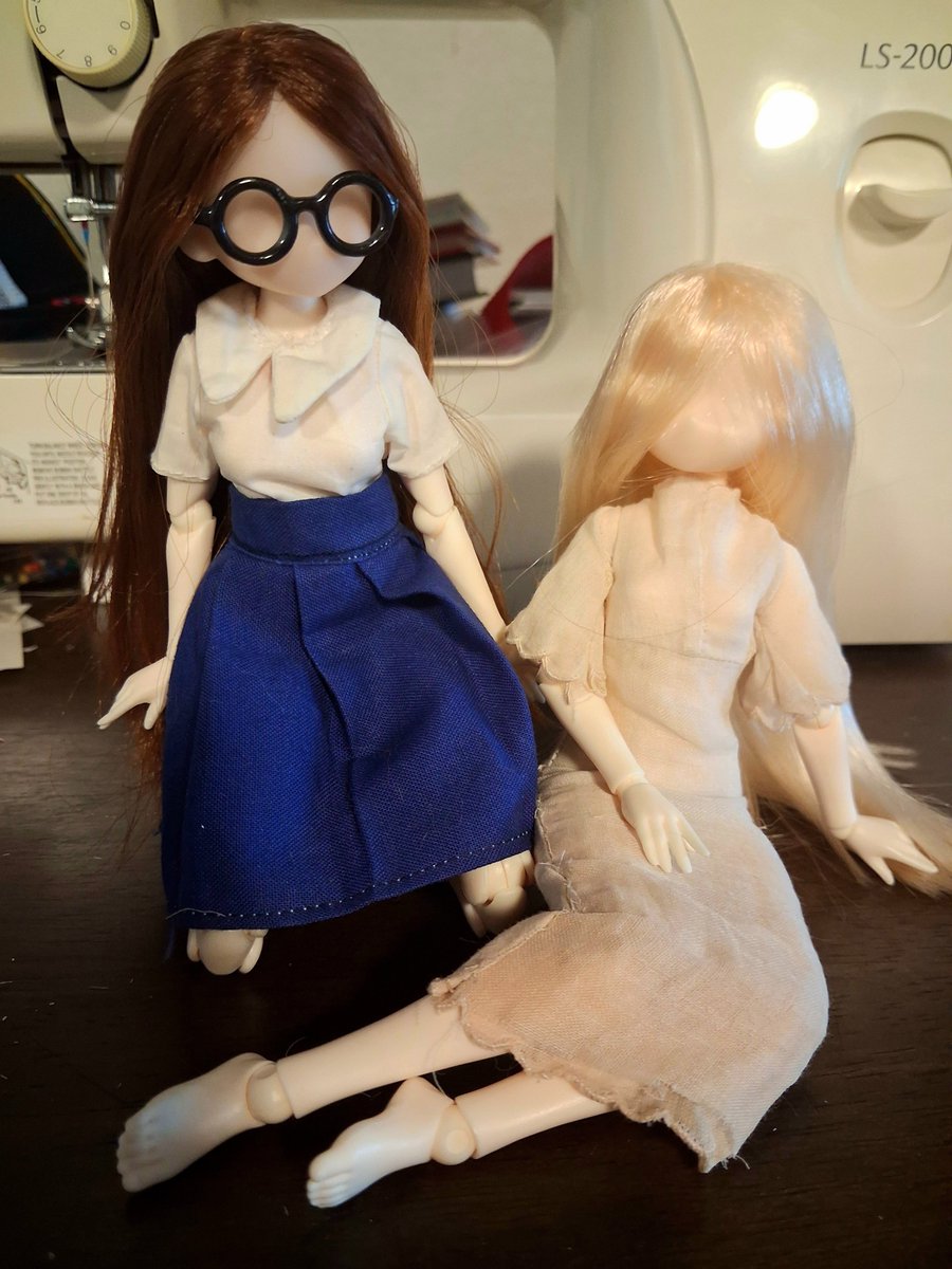 personalclowb's tweet photo. Progress on the helegala dolls, enchantimals glasses ended up being the perfect size, probably need to do one more round of tea staining on galatea's dress https://t.co/snkfYCtz6s