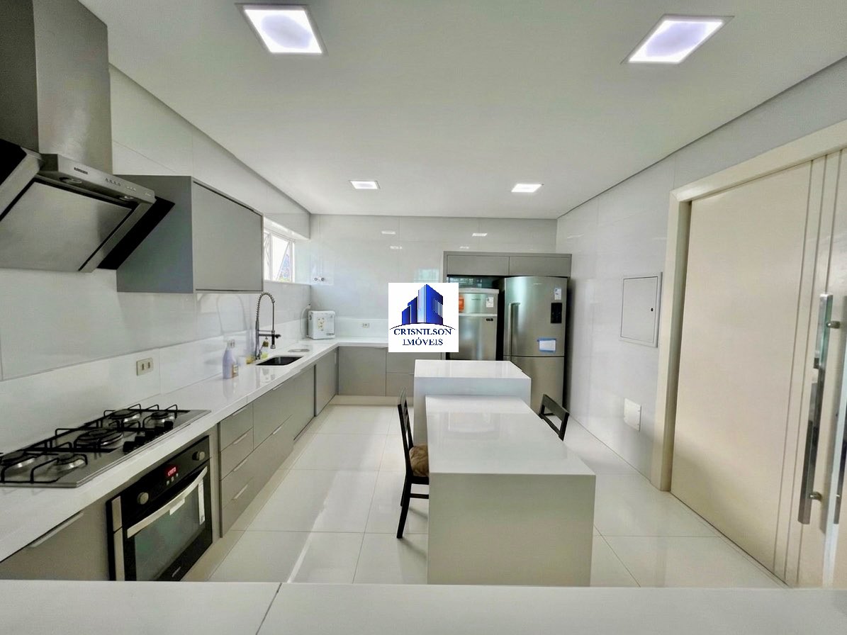 crisnilsonimob's tweet photo. Exclusividade | Alphaville Salvador 2

630m² | 4 suítes | espaço gourmet | piscina | sala de estar ampla | condomínio com infraestrutura excelente | 6 vagas.

💰 R$ 5.200.000

Saiba mais: https://t.co/SVVqnUroIn⁠

#AlphavilleSalvador #ImoveisSalvador #ImoveisDeLuxo #CasaDeLuxo #crisnilsonimoveis