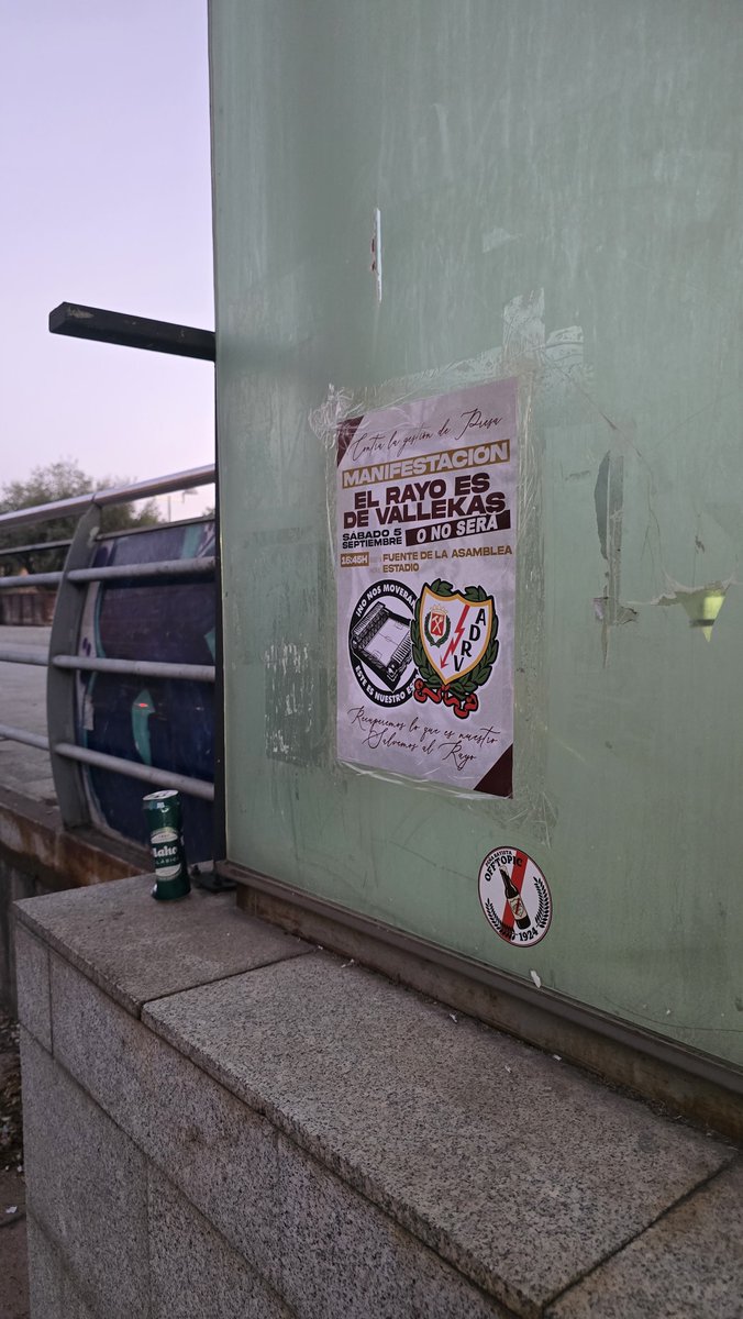 Offtopic1924's tweet photo. ¡Calles empapeladas y todo listo! 📢⚡️

​Contra la gestión de Presa, ¡el Rayo es de Vallekas o no será!

​📅 Sábado 5 de Septiembre
⌚️ 16:45h
📍 Desde la Fuente de la Asamblea hasta el Estadio.

¡RAYISTA, NO FALTES!

#PresaVeteYa https://t.co/FNLUDeS6RO