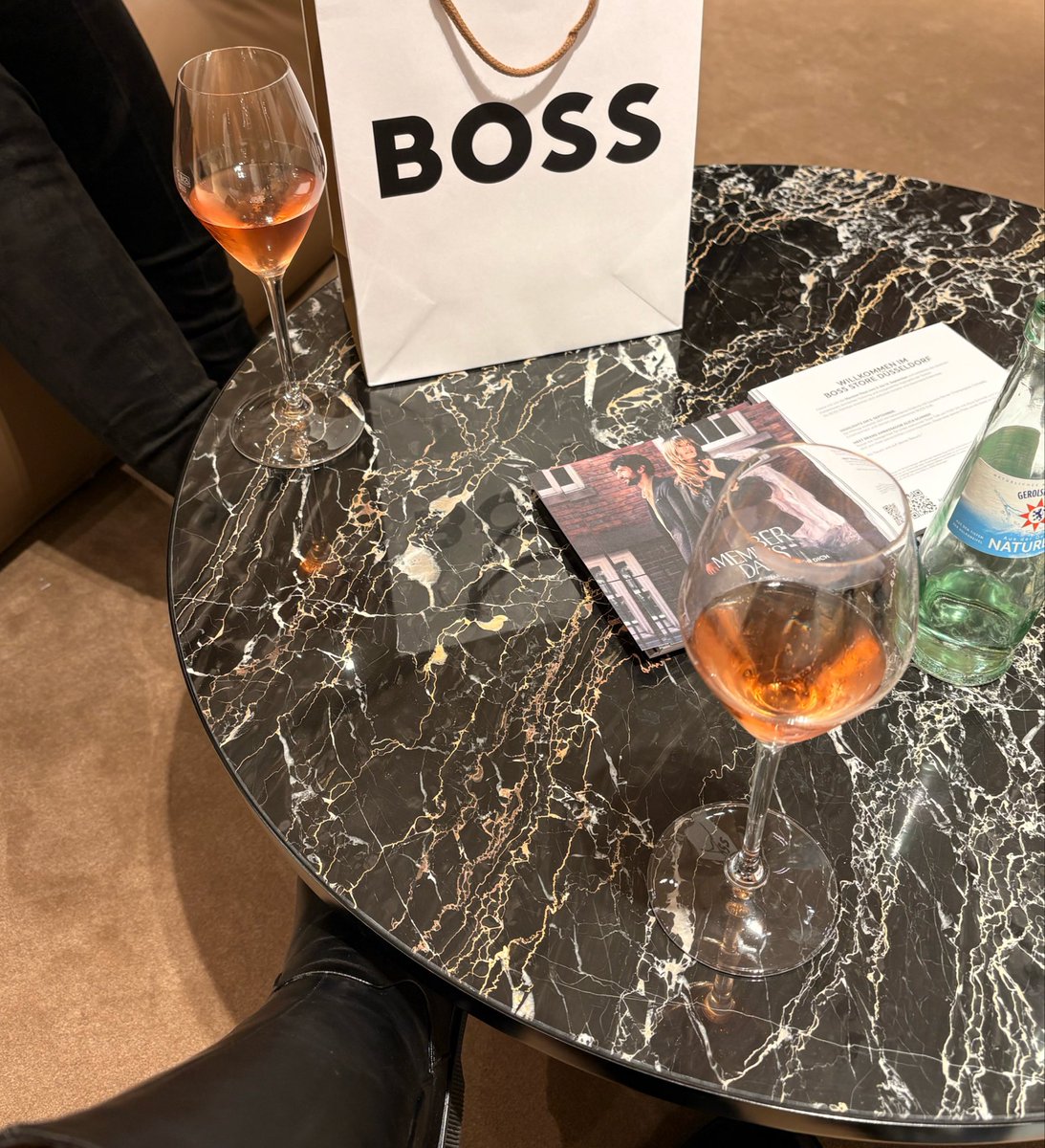 HerrinlinaS's tweet photo. Keep sending your BOSS, me 👑 BNWO https://t.co/vMcTGzbBNH