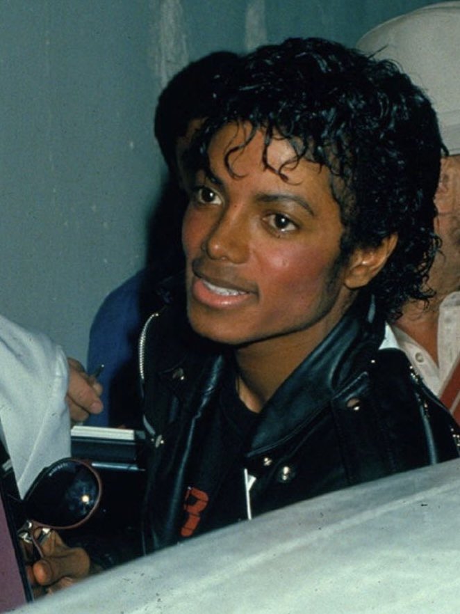 alloverrbaby's tweet photo. this is the prettiest anyone has ever looked https://t.co/bJv6TquVfg