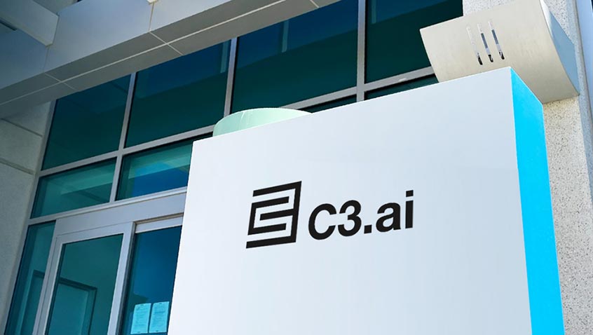 InvestingDesk's tweet photo. $AI C3 Ai Q1 Earnings:

EPS: -$0.20 vs. -$0.26 Expected
Revenue: $52.4M vs. $52.1M Expected

Q2 Guidance:
Revenue: $51M - $55M vs. $56.60M est.

💰Free Cash Flow: $2.10M https://t.co/FQwKjT03eZ