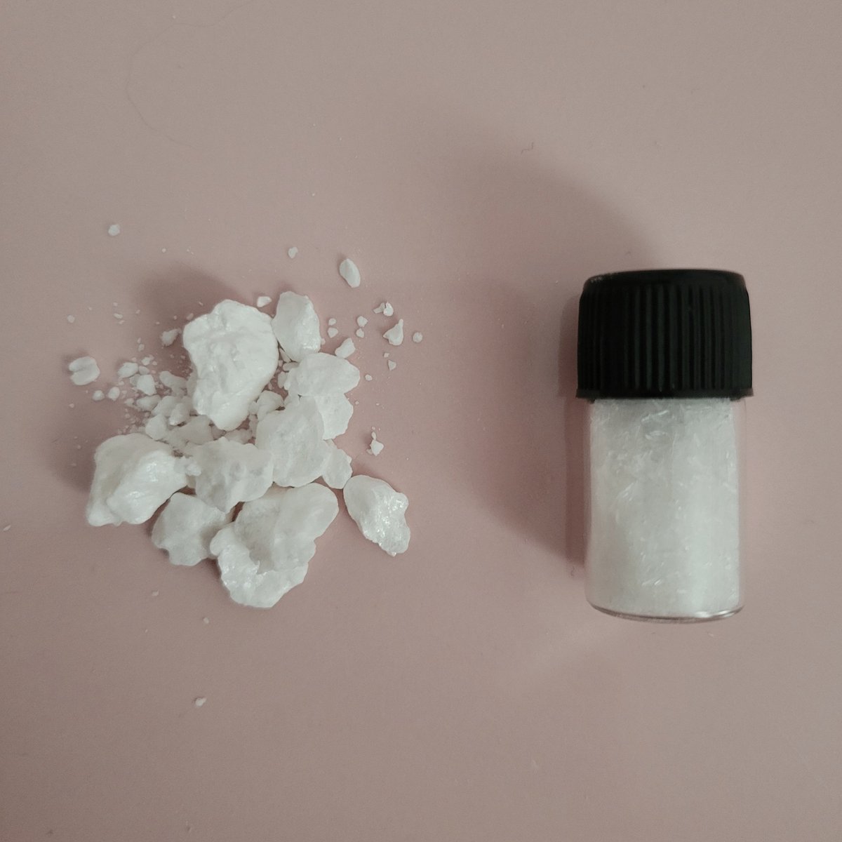 angelslovecoke's tweet photo. just got a gram of coke and ket ❄️🐇 #drugtwt #coketwt #kettwt https://t.co/LwqRpy72zK