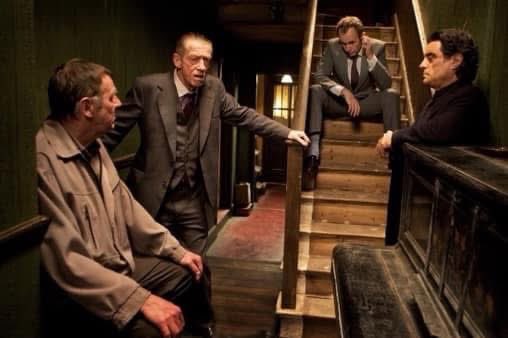 For_Film_Fans's tweet photo. If Harold Pinter and Jonathan Glazer had a filmic baby 

44 INCH CHEST (2009)

Great movie, incredible Cast.

#RayWinstone #IanMcShane #JohnHurt #TomWilkinson #StephenDillane https://t.co/d3FWUJJpBa