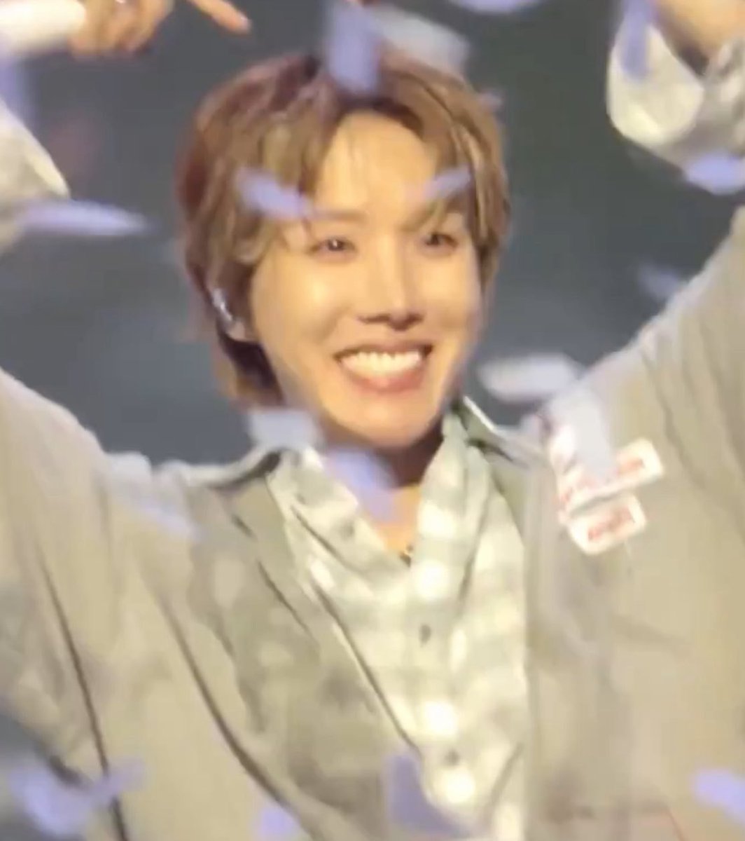 ilyouhobi's tweet photo. I LOVE HIM SO MUCH 😭☀️ https://t.co/QilTKbQPw6