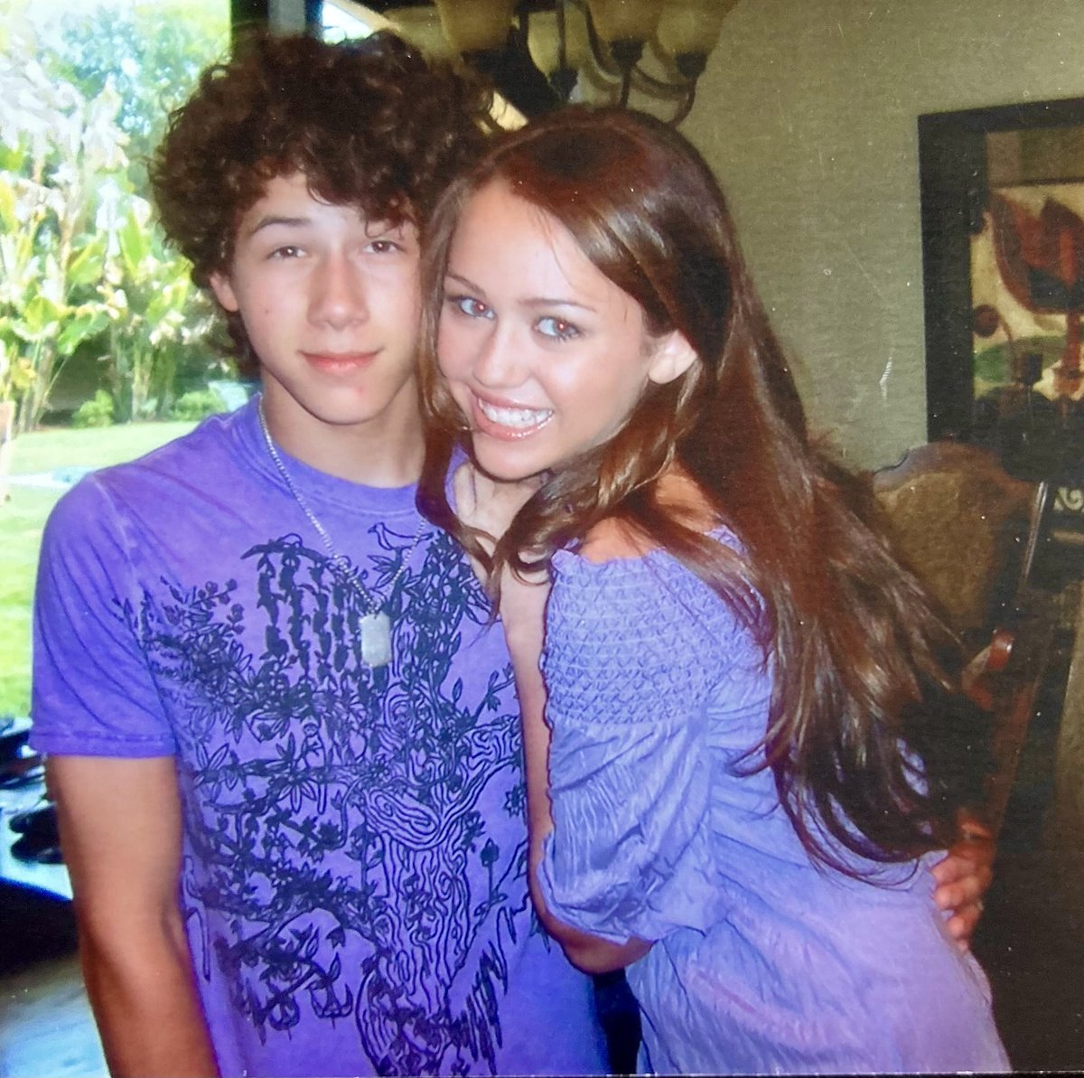 johnmainw's tweet photo. e quando a intensidade de um namoro adolescente nos rendeu as melhores músicas de uma década? https://t.co/UWG8cy5QdY