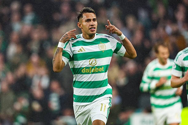 TheParkheadF's tweet photo. Oh Camilo Duran, oh he is so wonderful,  
When he scores a goal,  
Oh it's beautiful, magical,  
When he runs down the wing,  
He's as fast as lightning,  
It's frightening and he makes all the bhoys sing,  
Doh do doh dodo do doodododododo... https://t.co/1wUQaTiDj8