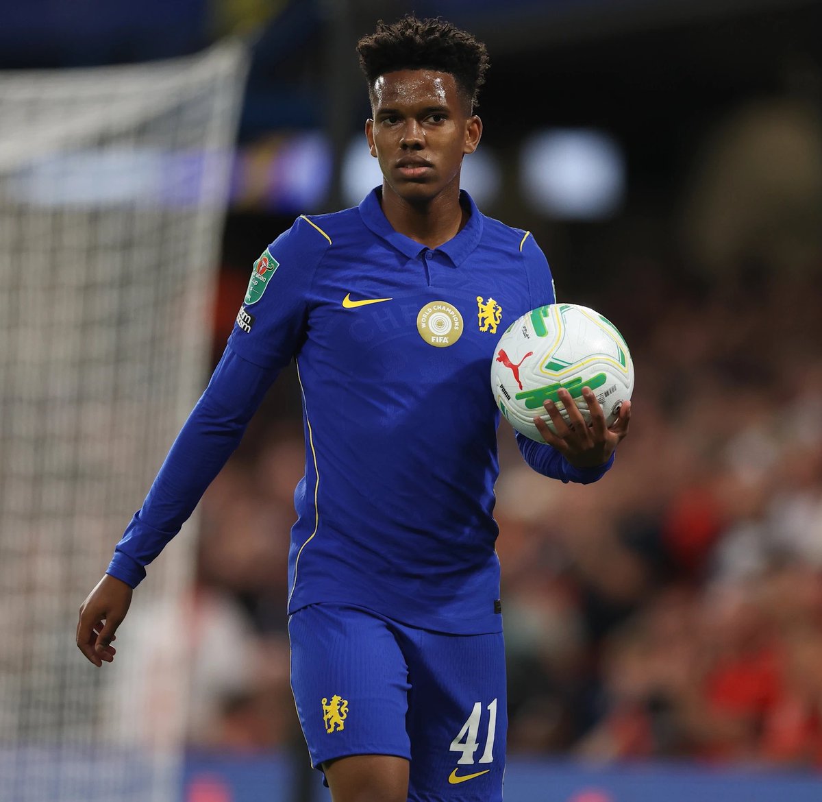 FutebolChelsea's tweet photo. 🚨 JUST IN:

Estêvão is starting to feel like he will not have space at Chelsea with Xabi Alonso 😳

- in his head he’s a very talented player. He doesn't want to play as a wingback and doesn't want to gain more muscle mass to be like Pedro Neto because he thinks it will affect his speed and acceleration
- He wants to play more on the inside where he feels comfortable
- An exit is possible even if doesn’t get minutes, even though he likes and WANTS to stay at Chelsea

(@ESPNBrasil)