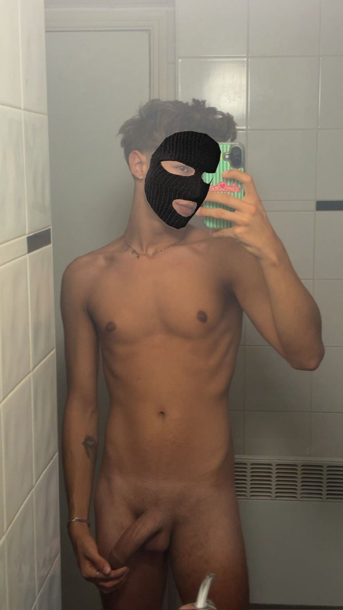worldbabess1's tweet photo. MYM:- https://t.co/uCEAvbjAkc

𝐹𝑒𝑒𝓁𝒾𝓃𝑔 𝒻𝓇𝒾𝓈𝓀𝓎, 𝒷𝒶𝒷𝑒? 😏   𝒟𝒾𝓋𝑒 𝒾𝓃𝓉𝑜 𝒽𝑒𝓇 𝒽𝑜𝓉 &amp; 𝓈𝓅𝒾𝒸𝓎 mym ! 
#Onlyfans #fansly #fanvue https://t.co/A1rFydbF0f