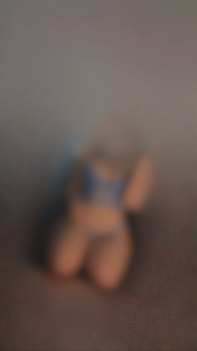 JustSomeLoser18's tweet photo. Active right now 🤭😘🍑🍒🦶 

If you want some content message me here or on telegram: Scarlettscott2002

Check out my Throne in my bio 😘

#throne #feetpics #content #selling #dm #hmu #pics #videos #toes #feet #paypiggy #piggy #cashpig #payme https://t.co/ae0AcnCzem