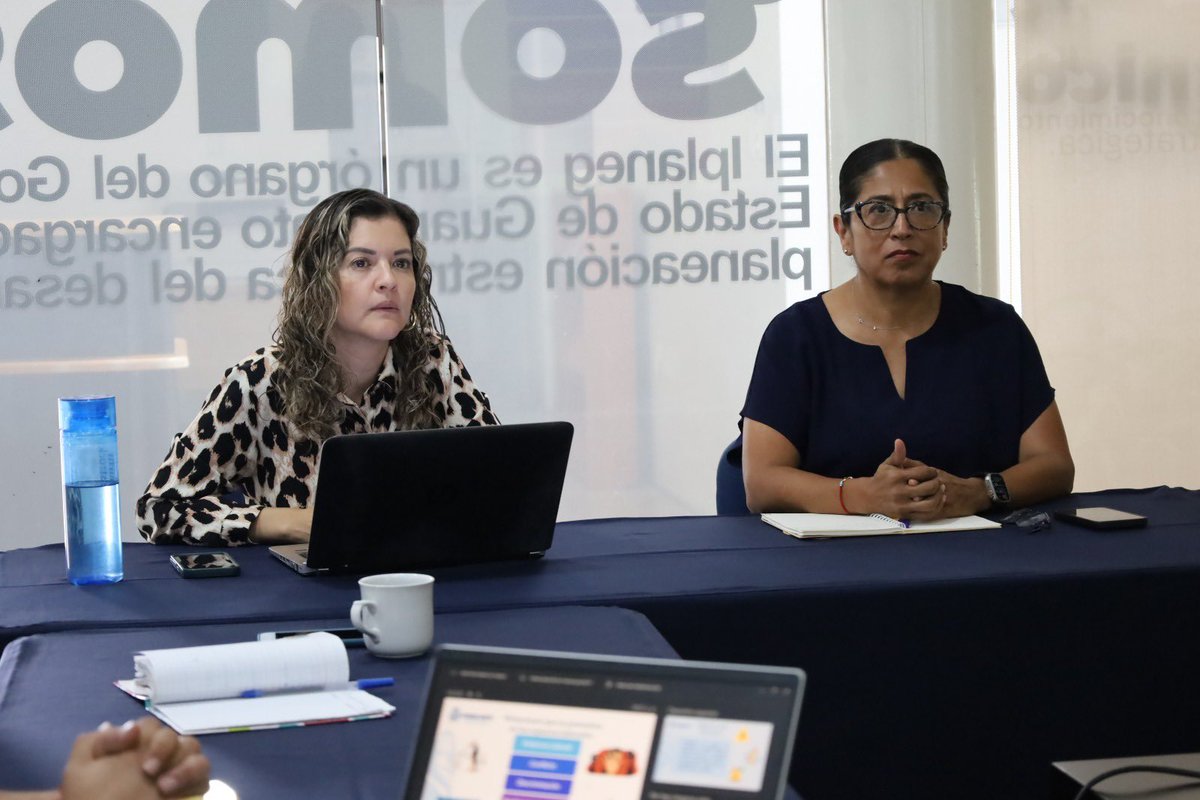 iplanegente's tweet photo. 🤝 En el #GobiernoDeLaGente trabajamos para construir espacios seguros, respetuosos y libres de violencia💜.

Fortalecemos las 📝capacidades de quienes son responsables de 🔰prevenir y atender la violencia laboral, el acoso y el hostigamiento sexual🚫. https://t.co/Z28UD5nmSJ