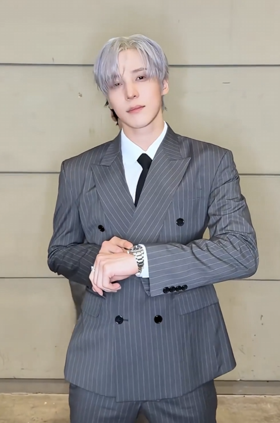 MYVNHWA's tweet photo. i believe we should discuss dilf yh x dilf sh ✍️🏻 https://t.co/pnzWtfGKiU