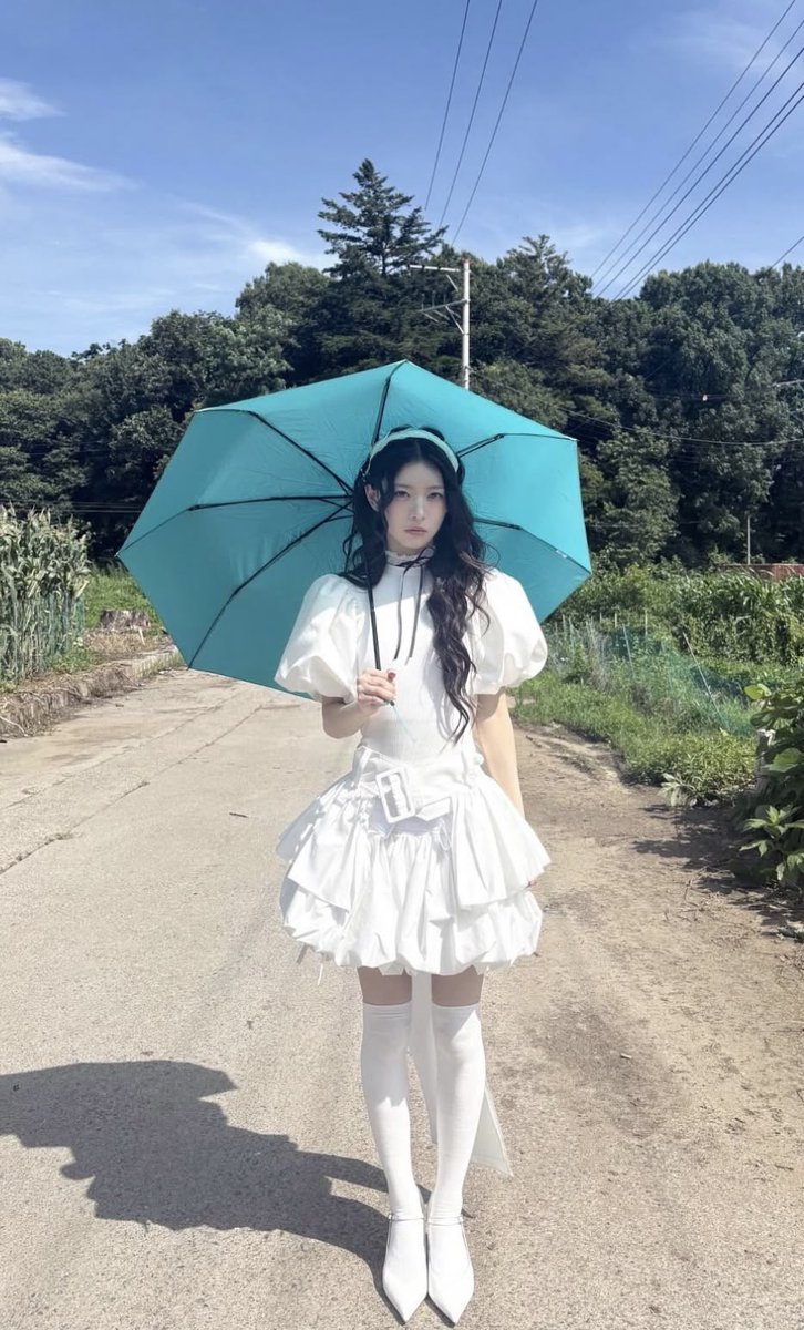 honeyllit's tweet photo. Umbrella Moka https://t.co/HV0np8riVX