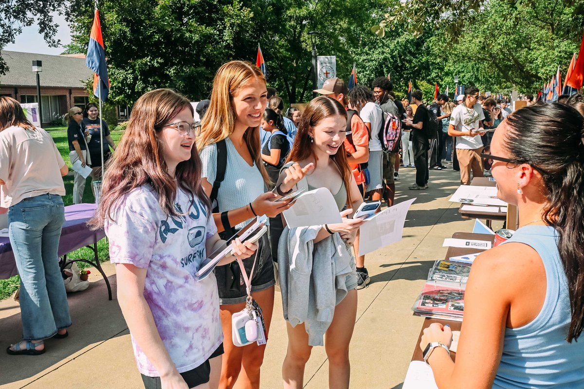 MidlandU's tweet photo. Yesterday’s Campus Involvement Fair gave students the opportunity to explore campus organizations, meet new people, and discover new ways to make the most of their Midland experience.

Here's to finding your people and getting involved! 👏 https://t.co/CXDLQlOwpk