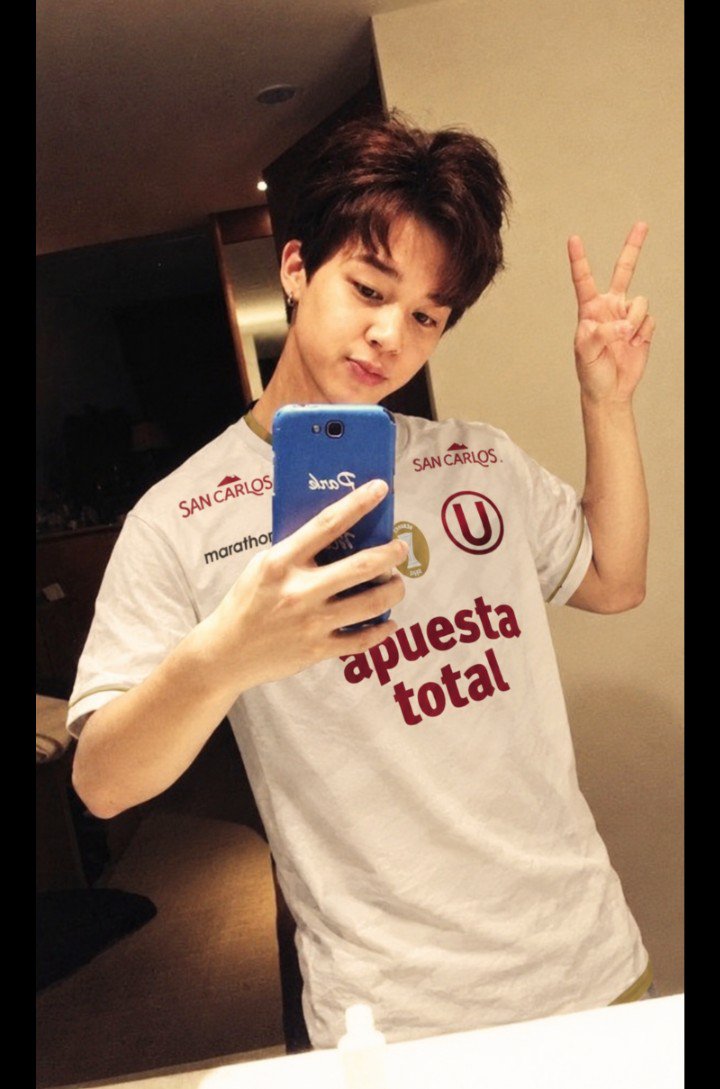 Maguui_005's tweet photo. jiminshi top https://t.co/MostV3vyjK
