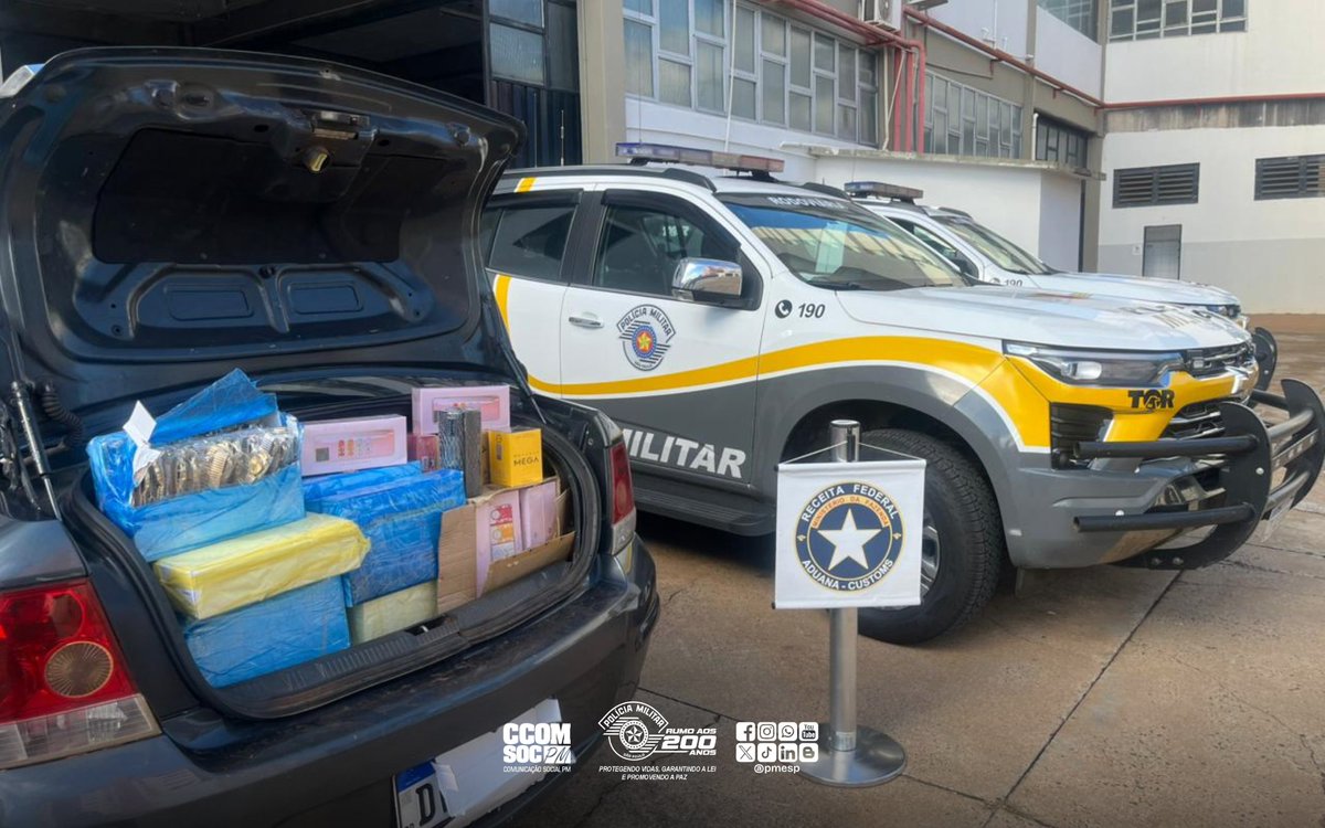 PMESP's tweet photo. A Polícia Militar Rodoviária apreendeu cerca de 750 produtos de origem estrangeira sem documentação fiscal na madrugada desta quarta-feira (2), em Presidente Epitácio, no oeste paulista.

Durante a Operação Impacto/Divisa, equipes do Tático Ostensivo Rodoviário (TOR), do 2º Batalhão de Polícia Rodoviária, abordaram um carro e encontraram, no porta-malas e no banco traseiro, aproximadamente 600 relógios e 150 perfumes de diversas marcas.

As mercadorias e o veículo foram apreendidos pela Receita Federal em Presidente Prudente. O valor estimado dos produtos é de R$ 58,5 mil.

Os envolvidos responderão em liberdade pelo crime de descaminho.