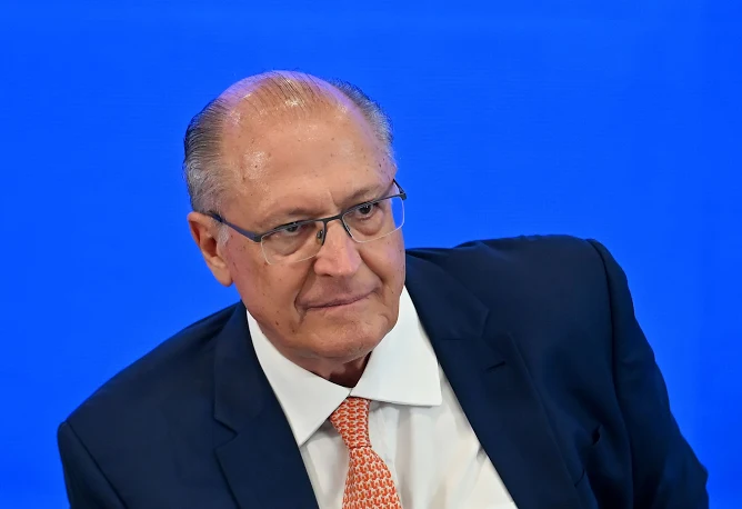 isaquexo_oft's tweet photo. @joaocosta84 @HistoriaNoPaint Qria passar umas imagens aq do PSDB e o alckmin, ex filiado https://t.co/PO70OLEFBH
