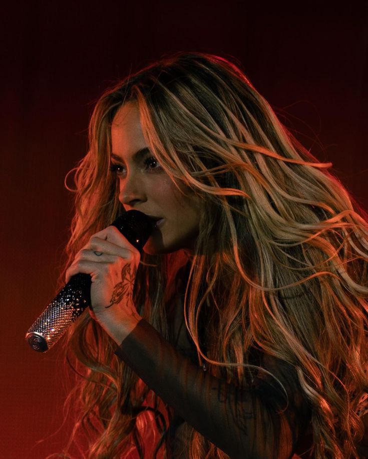 anahixtini's tweet photo. Hoy vuelve ella https://t.co/GHopoZcraJ
