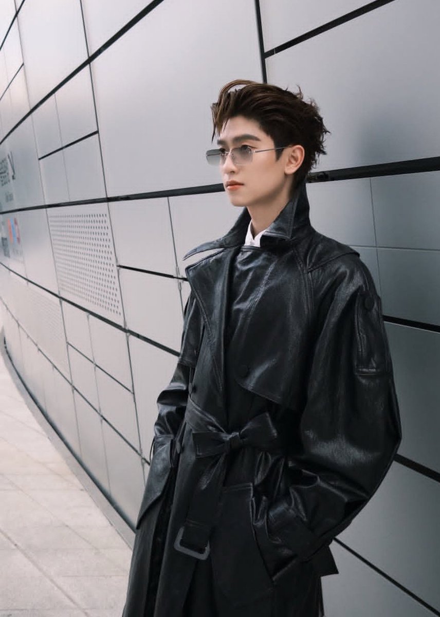 FashionistD's tweet photo. #THOMAS for SEOUL FASHION WEEK https://t.co/BqPRrV93KK