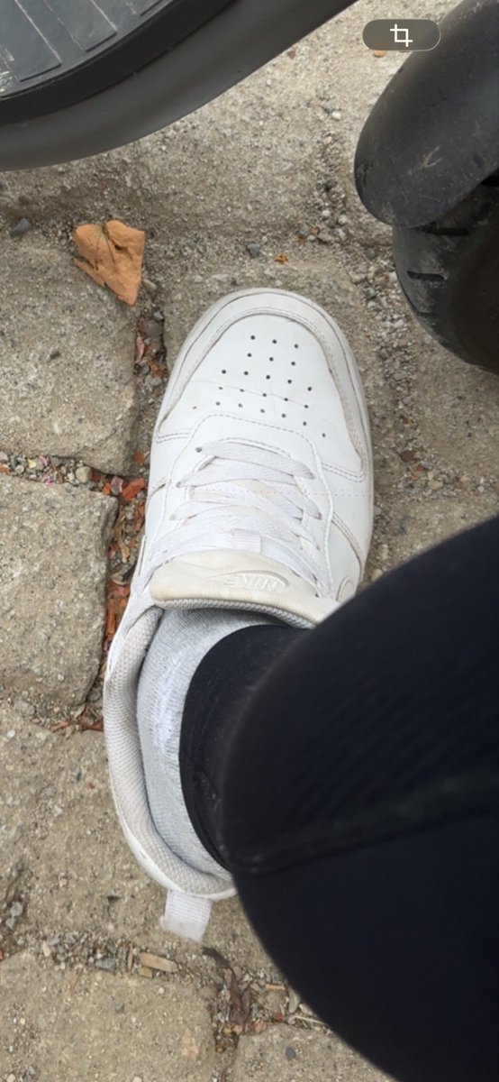 Lisaxoo2000's tweet photo. Getragene Socken , Slips &amp; Schuhe 🔥 https://t.co/7hWwYuRgDo