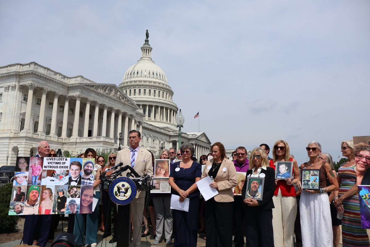 Image for the Tweet beginning: Today, I stood alongside more