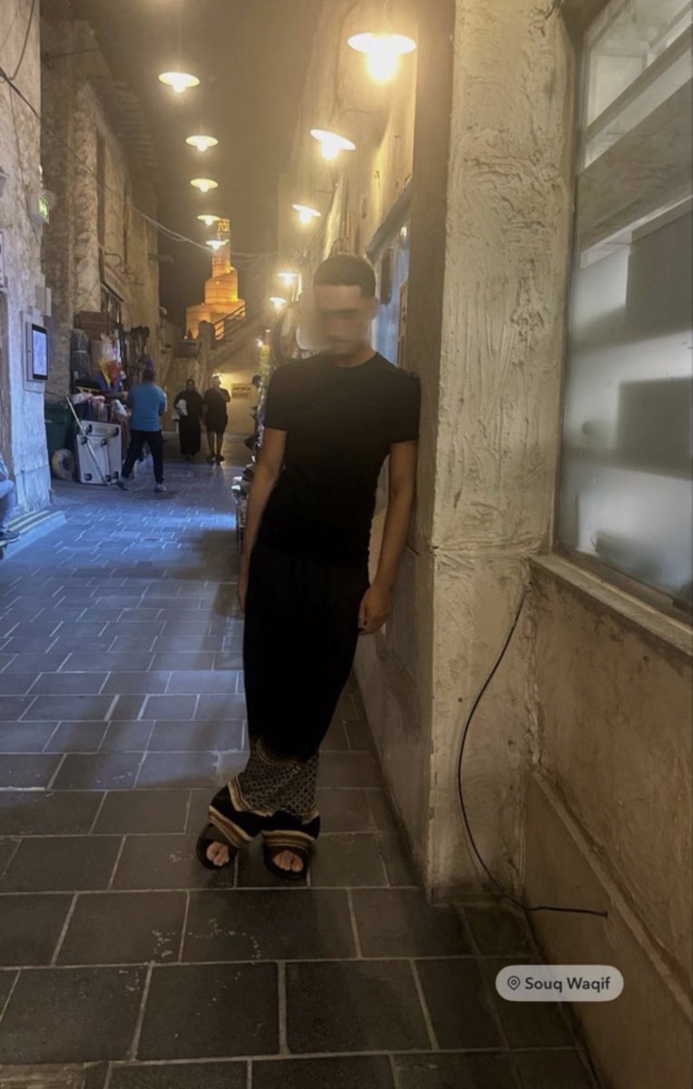 ytlrx's tweet photo. when my Qatar trade dumped me when i was in Qatar. i had to put that shit on and steal another ladies husband! https://t.co/jWNWAVg3Cq