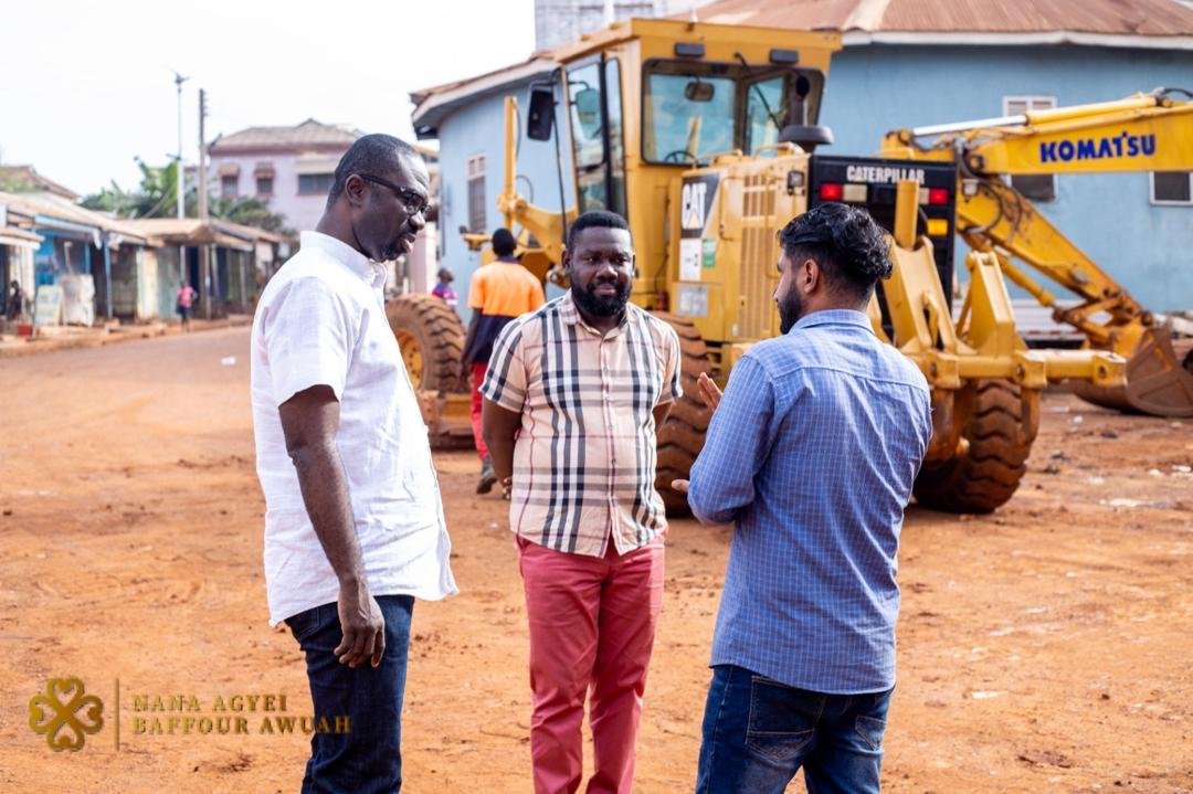 NABaffourAwuah's tweet photo. Work is progressing steadily on our roads, and I am committed to ensuring that we get the quality our people deserve.

A better and safer road network for Manhyia South is taking shape.

Dear constituents, thank you for your patience and continued support. https://t.co/OeqO9U0ATw