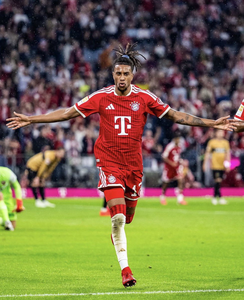 Linookocha's tweet photo. HOPE IT IS NOT TOO EARLY TO START TO PUSH FOR OLISE BALLON DOR FOR 26/27 SEASON 🚀🔥
#Bdor #Francefootball #Fcbayern https://t.co/Jom1dmf2lc