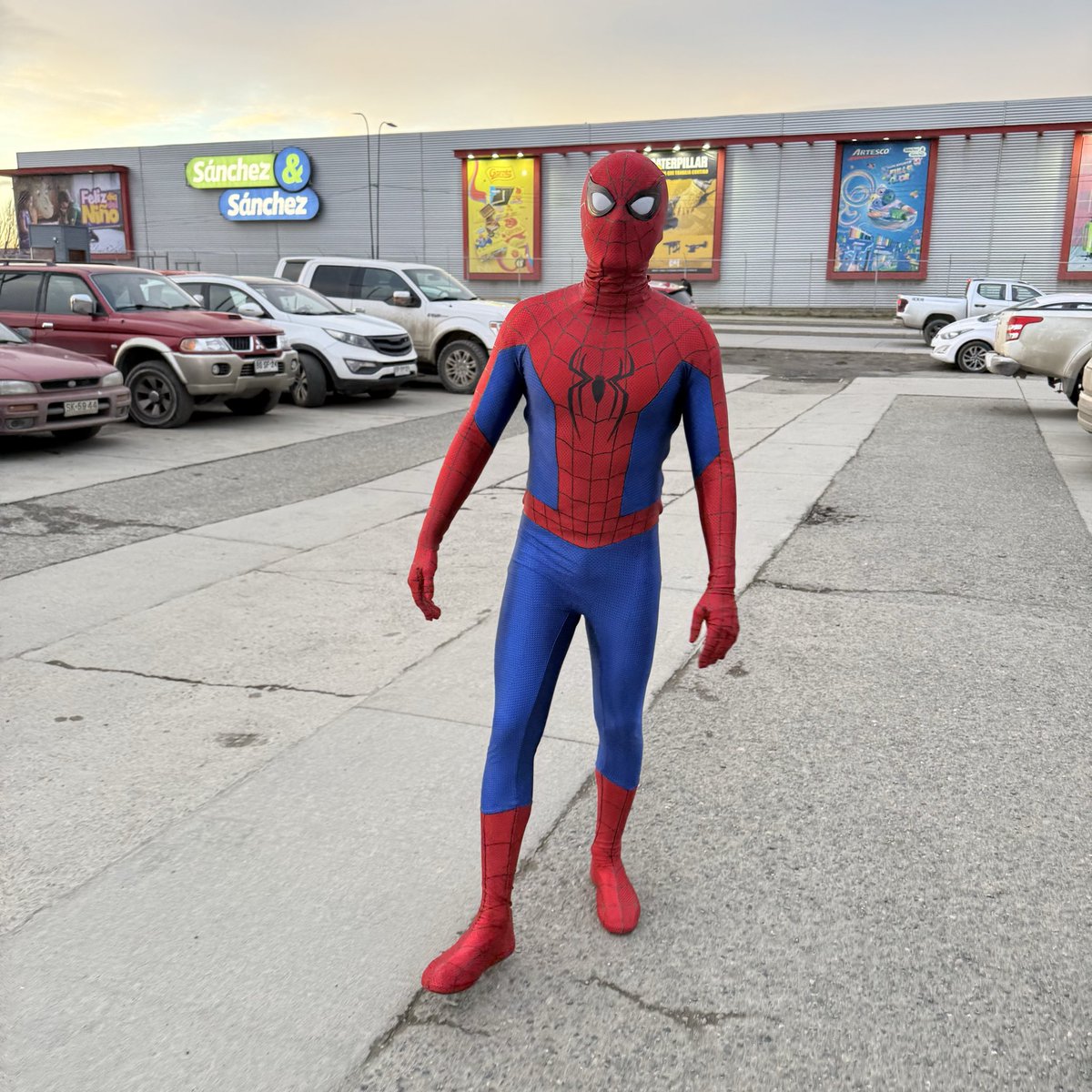 dannyestefo's tweet photo. #SpideyTracker @SpiderManMovie @SpiderMan @SpideyTracker @SonyPictures 

Av. Pdte. Manuel Bulnes, Km. 3,5 Norte, Punta Arenas, Magallanes y la
Antártica Chilena. Chile https://t.co/tKphqTvSDo