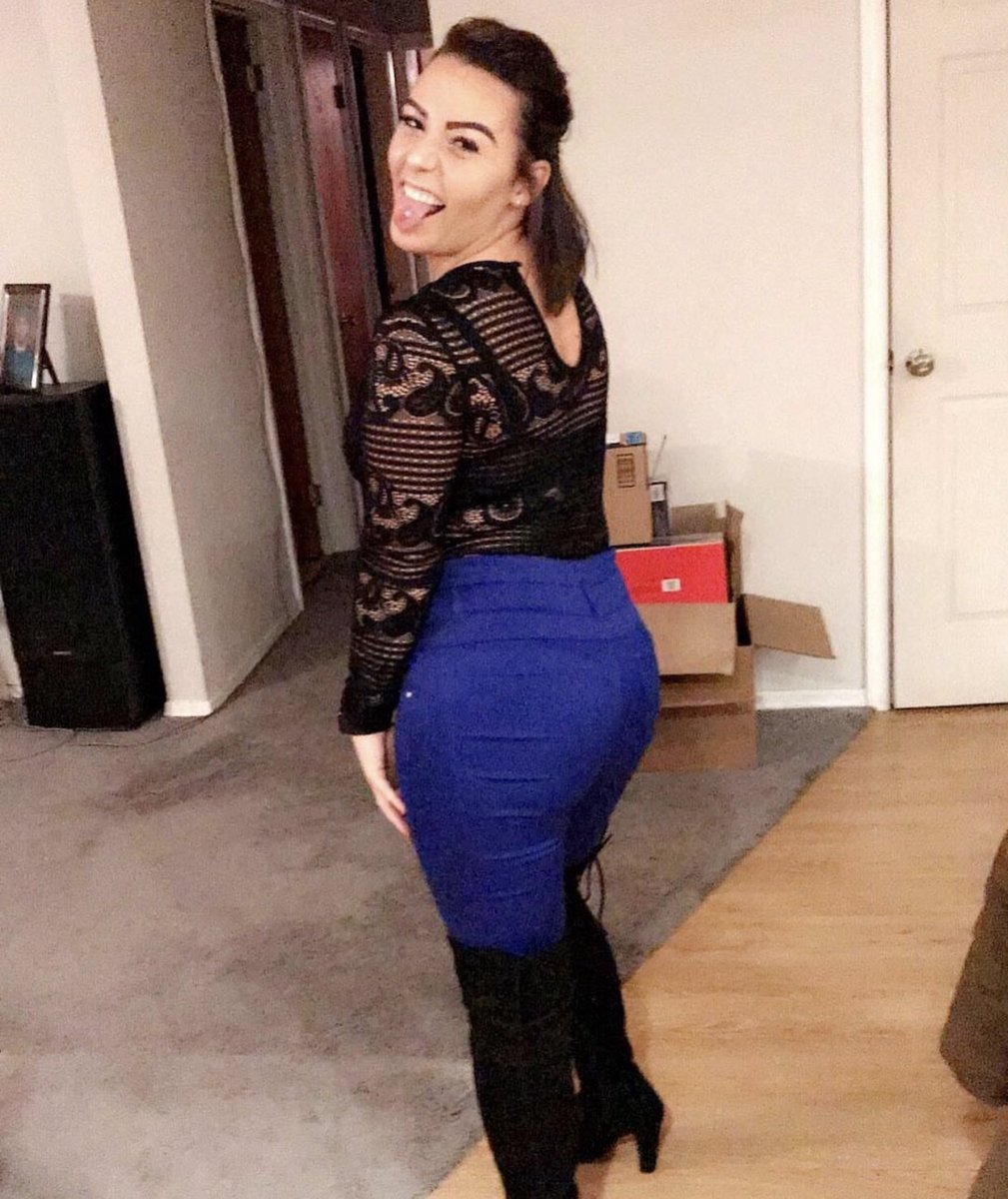 cuckbro0030's tweet photo. Looking for a big cock bull to cam with and goon to my hot step sisters and aunt together while u humiliate me like a cuck😮‍💨

#wankchat #cuck #bbc #bwc #cuckold #cuckson #cumtribute #gooner #stroking #horny #bigcock #roleplay https://t.co/KoVoLtxZhm